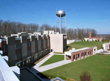 Outdoor Freedom - Rocky Knoll